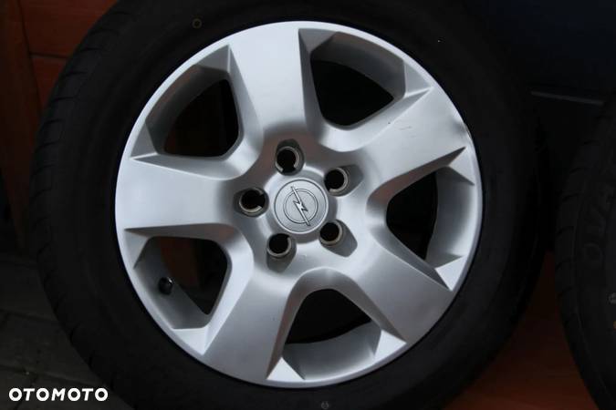 FELGI STALOWE STRUKTURALNE DEKLE OPONY OPEL ZAFIRA A B ASTRA H MERIVA B VECTRA C SIGNUM R16 205/55 5X110 - 7