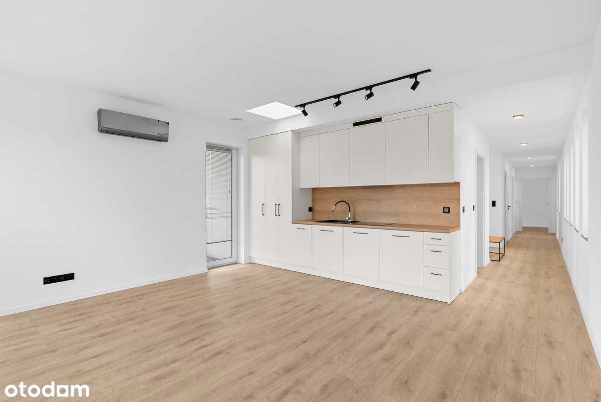 Na sprzedaż nowoczesna siedziba firmy z zapleczem magazynowo-biurowym.-5