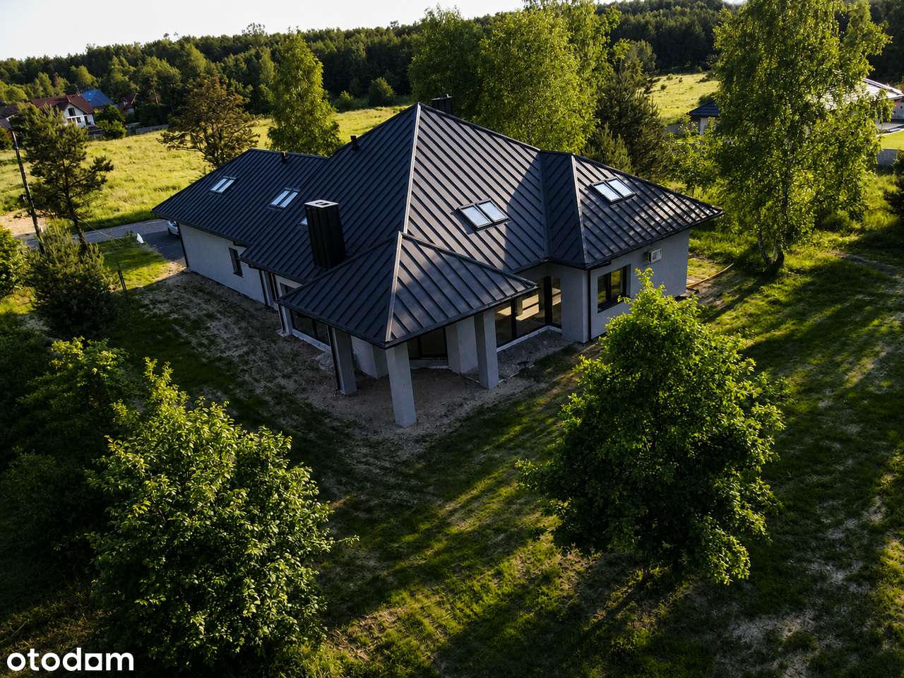 Prestiżowa Nieruchomość z Ogromnym Potencjałem Aranżacyjnym!