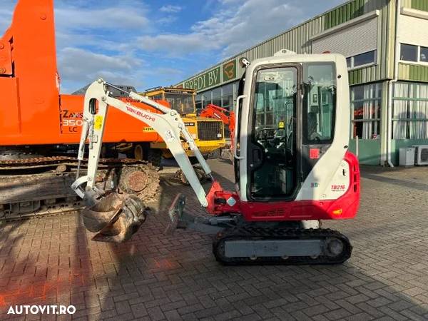 Takeuchi TB216 - 1