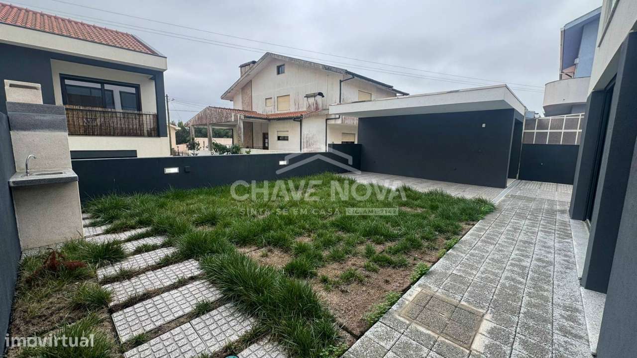 Moradia T4 em fase final de acabamentos — Serzedo, Vila Nova de Gaia - Grande imagem: 4/19