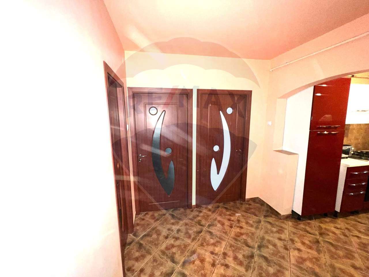 Apartament cu 3 camere de vânzare în comuna Răcăciuni-7