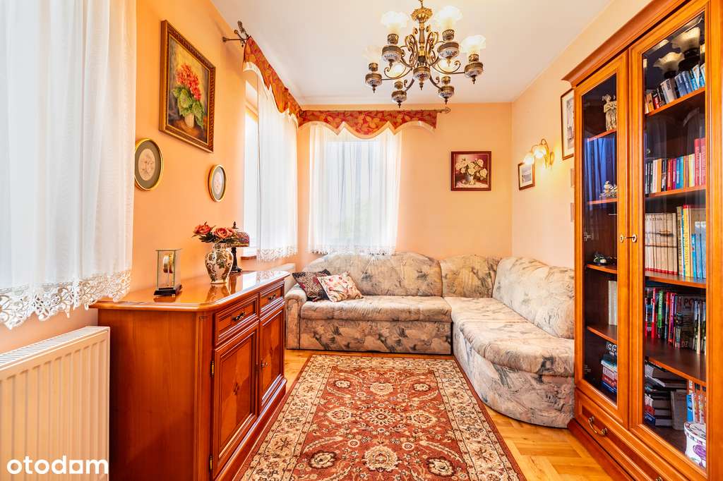 Dom z pięknym ogrodem w ścisłym centrum Brzozowa-19