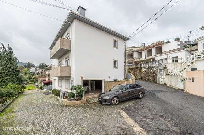 Moradia T3+1 em Santa Eulália- Vizela-20
