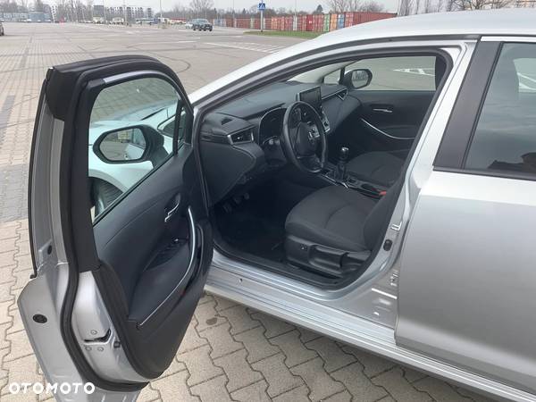 Toyota Corolla 1.6 Comfort - 17