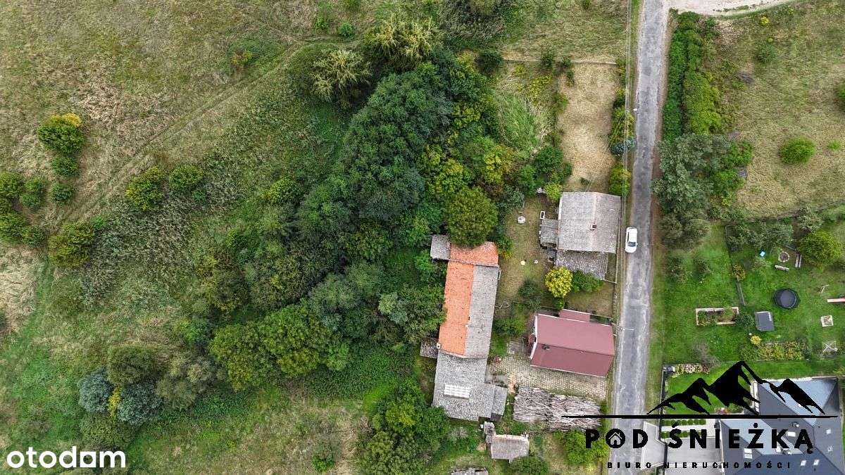 Dom z zabudowaniami- grunty 7300m2- inwestycyjne!-10