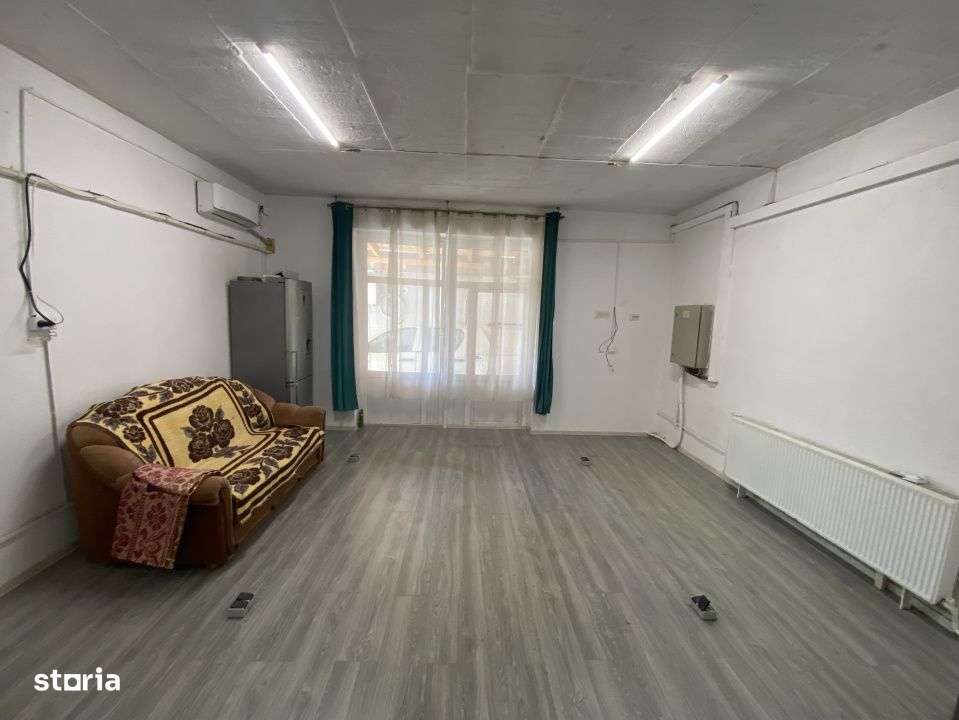 Hala, strada Sucevei, 200 mp - Imagine principală: 5/10