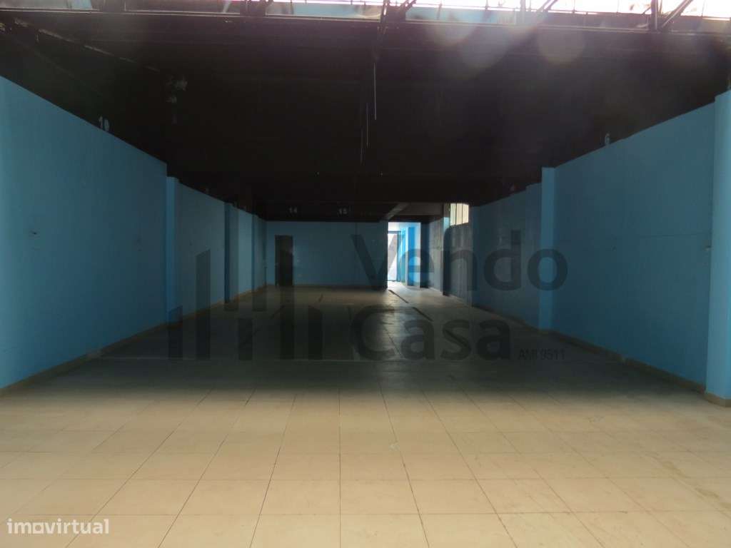 Vende-se Armazém/Loja - Braga Centro - Grande imagem: 5/19