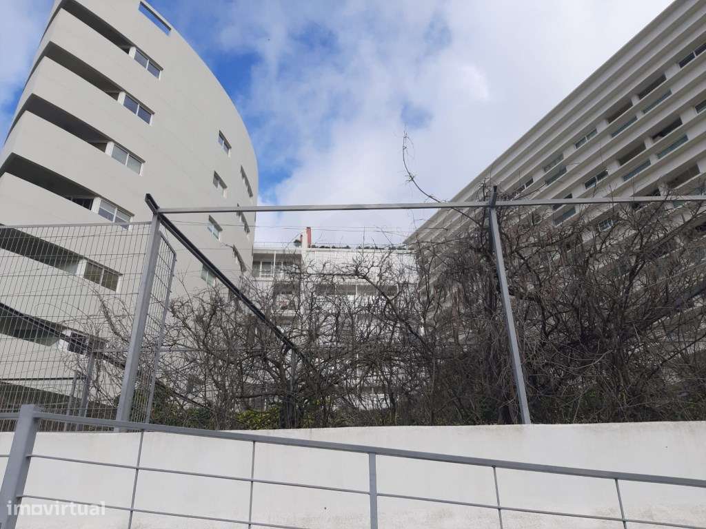 Apartamento T2 com 1 lugar de estacionamento no Condomínio De Monta... - Grande imagem: 4/60