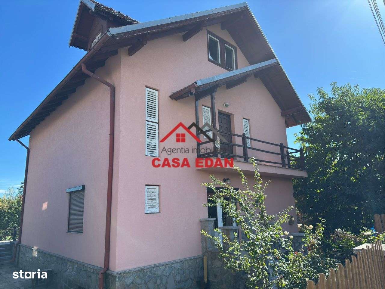 Casa in Breaza--150.000e - Imagine principală: 2/17
