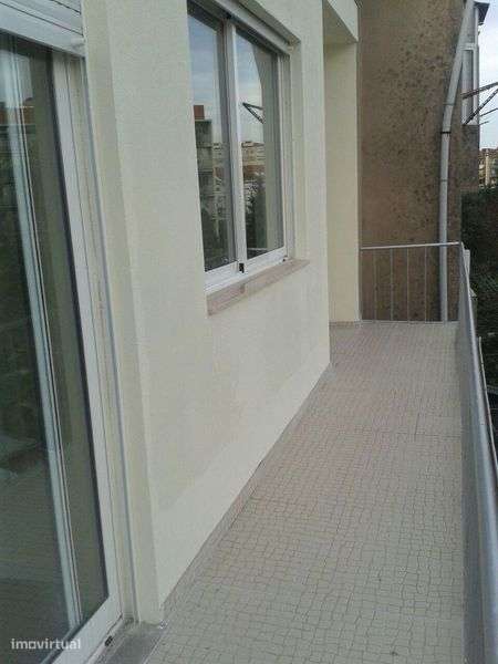 T1 para arrendar na Rua de Monsanto - Grande imagem: 5/8