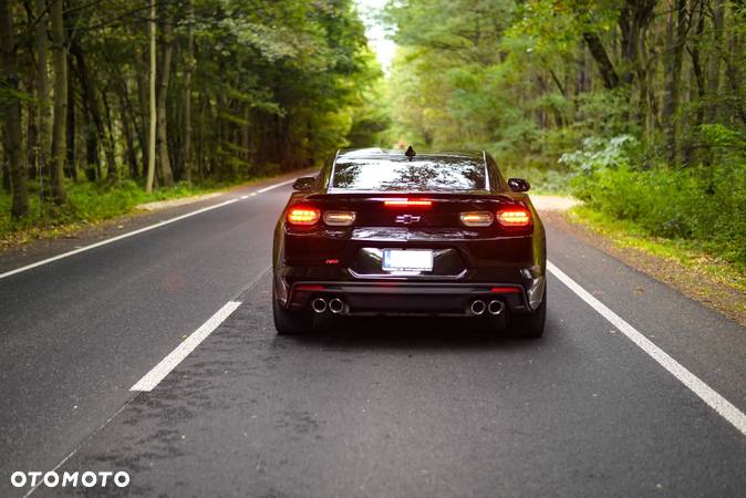 Chevrolet Camaro - 11