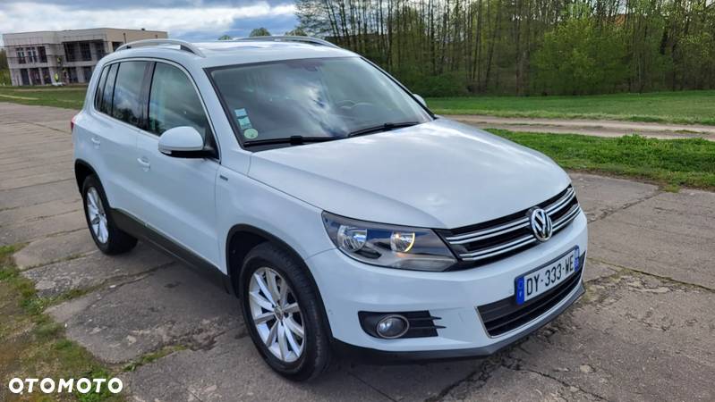 Volkswagen Tiguan 2.0 TDI DPF BlueMotion Technology Lounge Sport & Style - 12