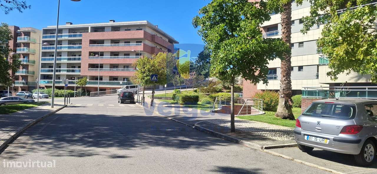 T1 com Box e Varanda na Malvarosa, Alverca-0