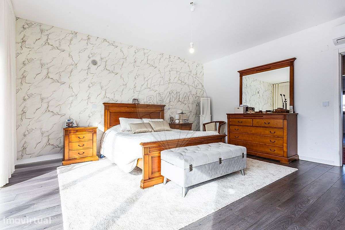 Moradia T4 para venda-27