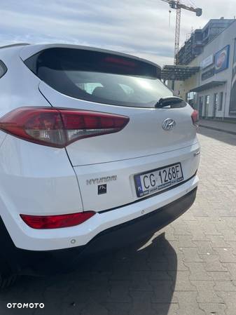 Hyundai Tucson 1.6 GDI BlueDrive Comfort 2WD - 9