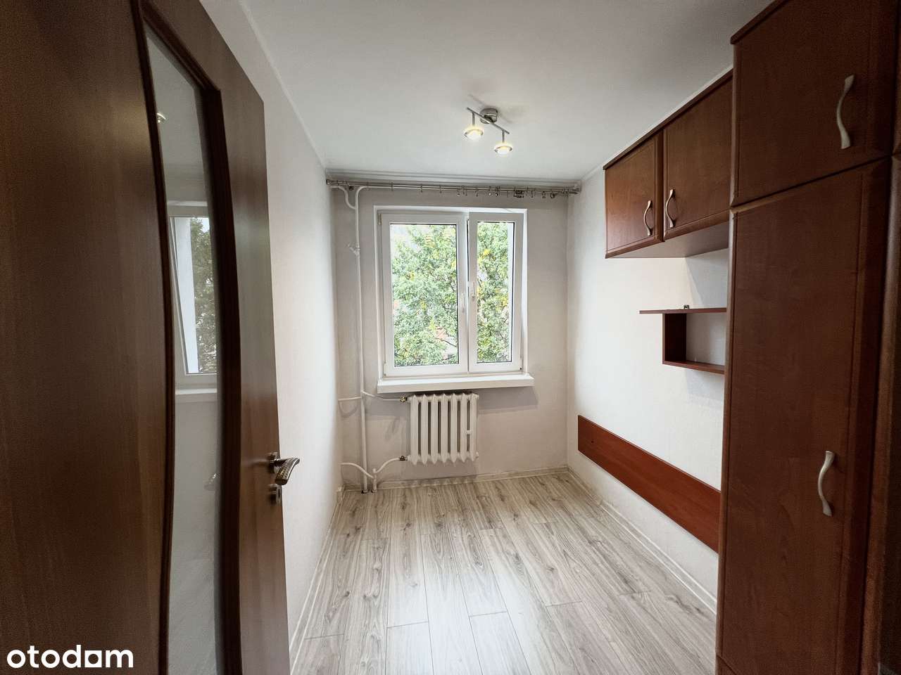 Dwustronne, jasne mieszkanie  z świetną komunikacją. Do wprowadzenia.-8