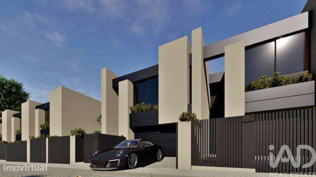 Casa / Villa T3 em Fânzeres e São Pedro da Cova de 195,00 m2 - Grande imagem: 4/26