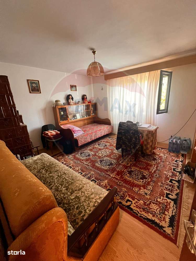 Casă / Vilă cu 11 camere de vânzare - Imagine principală: 5/9