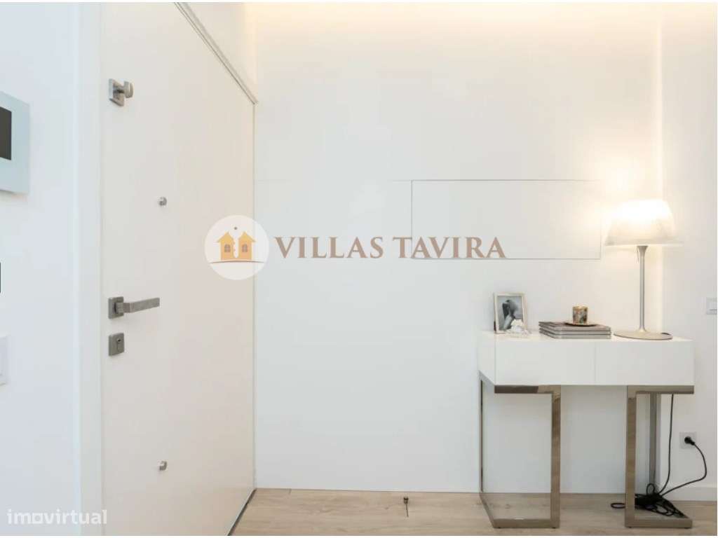 Moradia T3 de Luxo com Piscina, Vista Mar e Acabamentos Premium-5