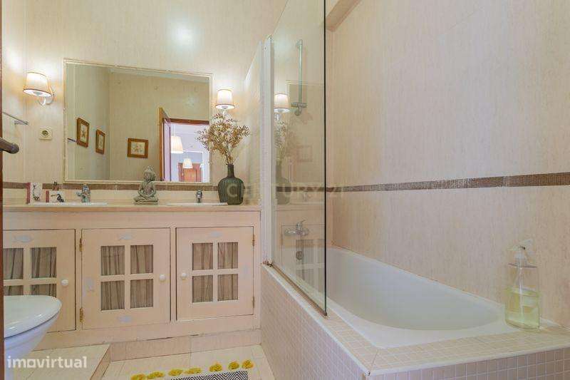 Excelente apartamento 3 assoalhadas na Marisol, na Charneca de Caparic-16