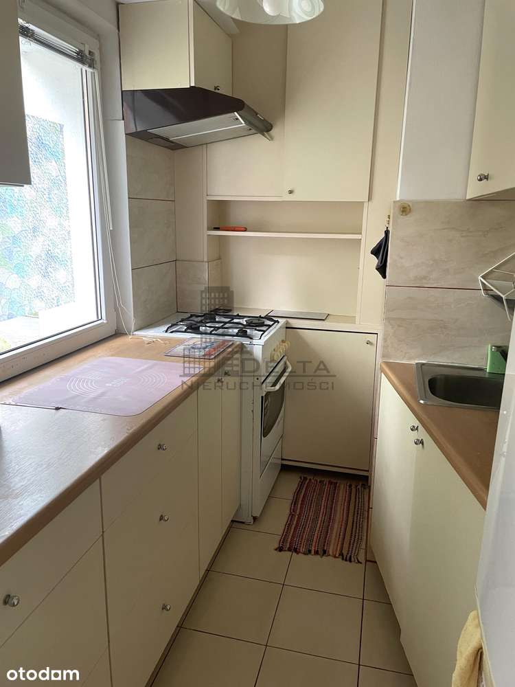 Bardzo ciche, blisko metra-6