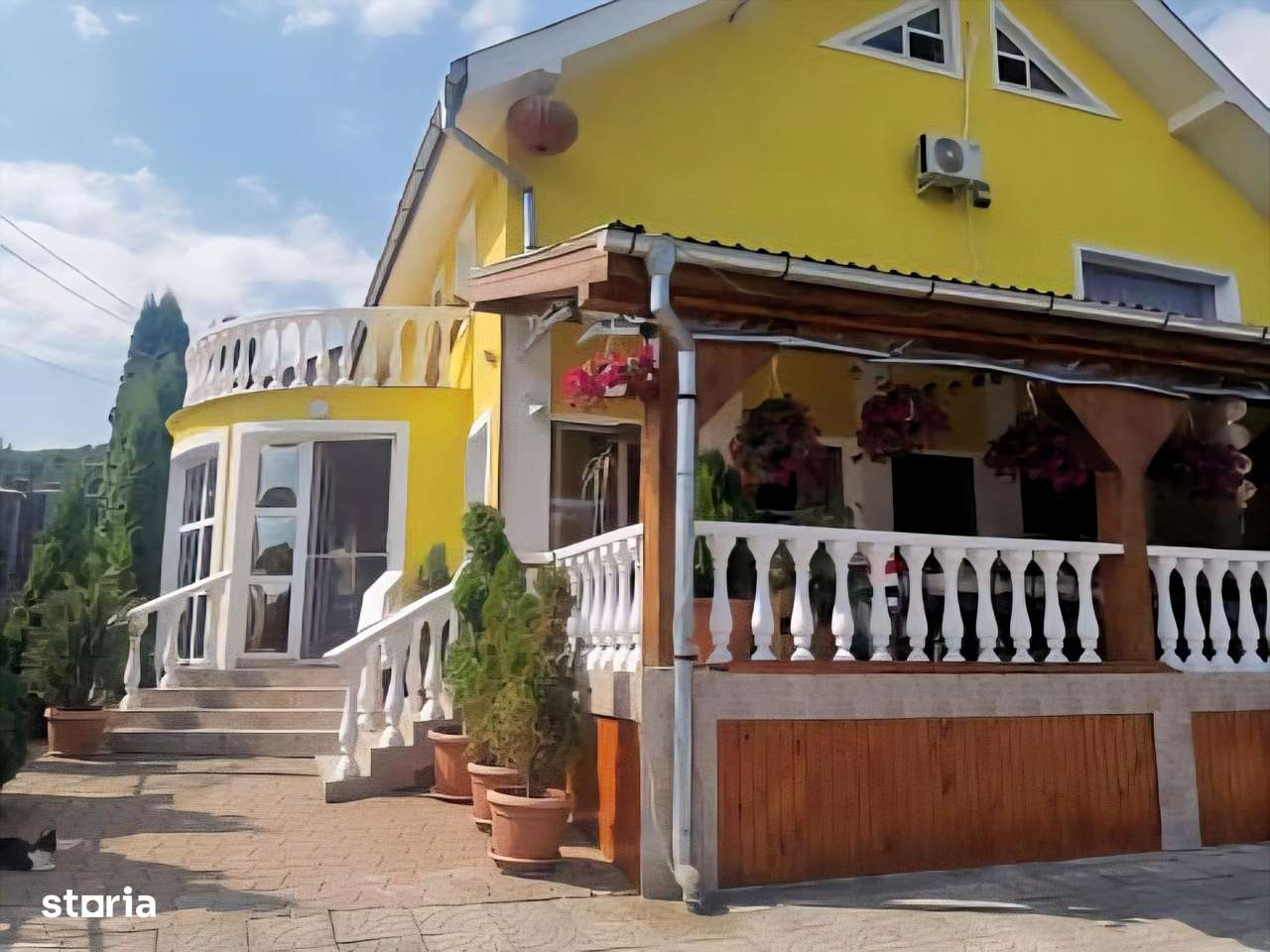 Casă individuală 310mp utili, 8 camere, piscină-0