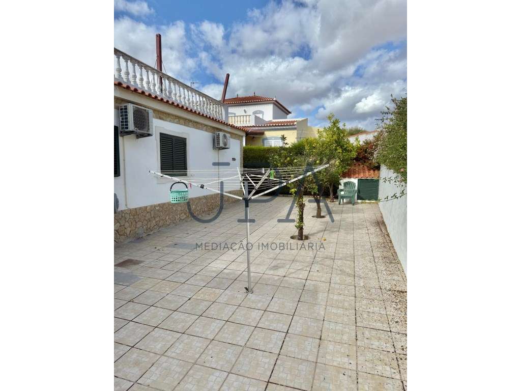 Moradia Isolada V4 +1 com Piscina e Garagem,Quinta do Sobral-28