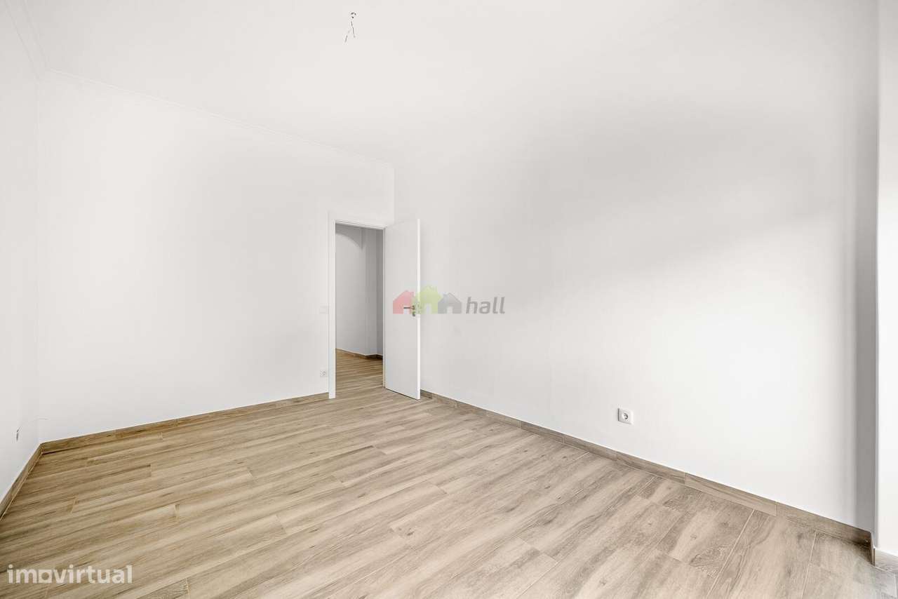 Apartamento T2 Totalmente Remodelado – Santo André, Barreiro - Grande imagem: 4/25