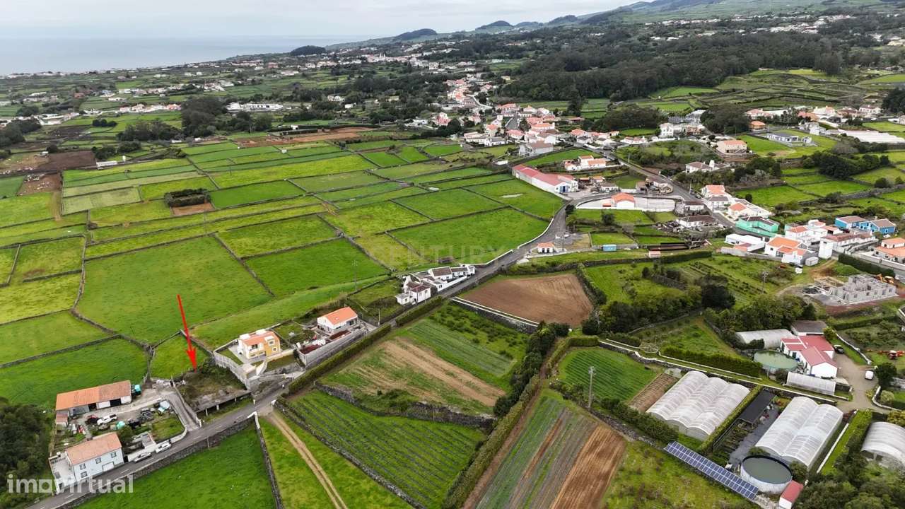 Terreno com inicio de construção em São Mateus da Calheta - Ilha Terce - Grande imagem: 5/7