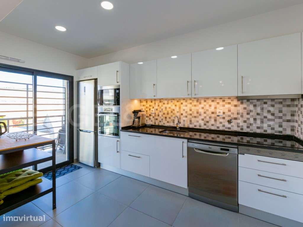 Penthouse Exclusiva T3 com Jacuzzi e Vista Mar - Tavira-7