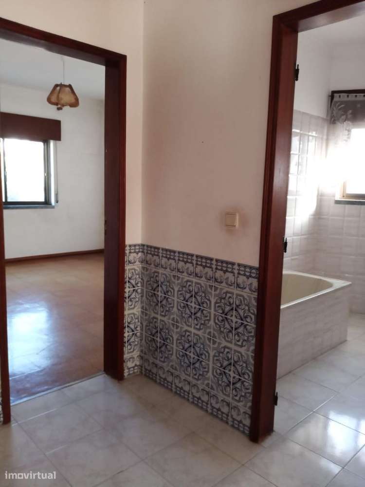 Moradia geminada com 5 quartos em Pinhal de Frades - Seixal-10