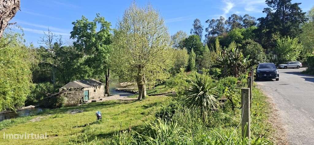 Lote c/ Moradia em Estrutura - Soutelo-7