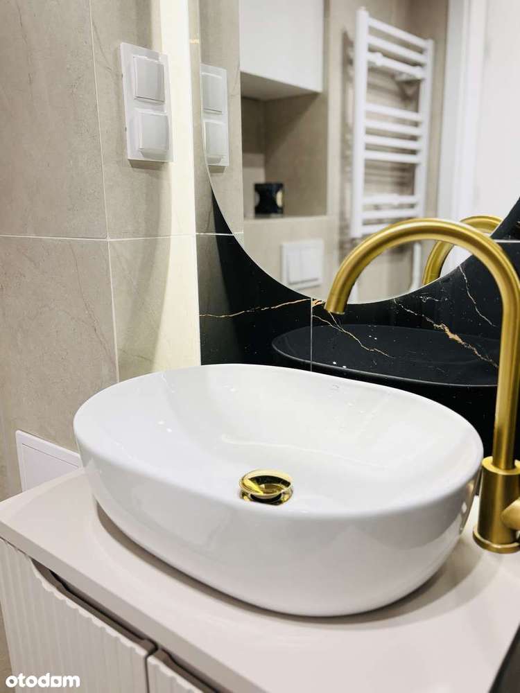 Gotowe 2 pokoje / nowe okna / balkon / po remoncie - Pełny obrazek: 2/20