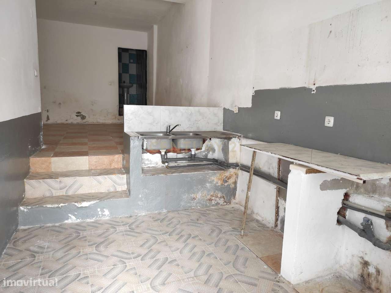 Prédio T2 em Campo Maior para recuperação - Grande imagem: 4/10