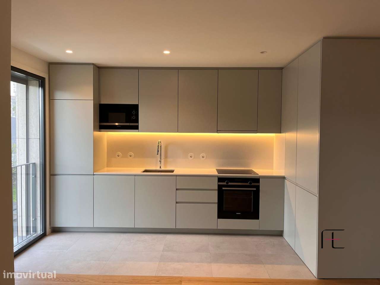 Apartamento T3 Venda em Canidelo,Vila Nova de Gaia - Grande imagem: 2/22