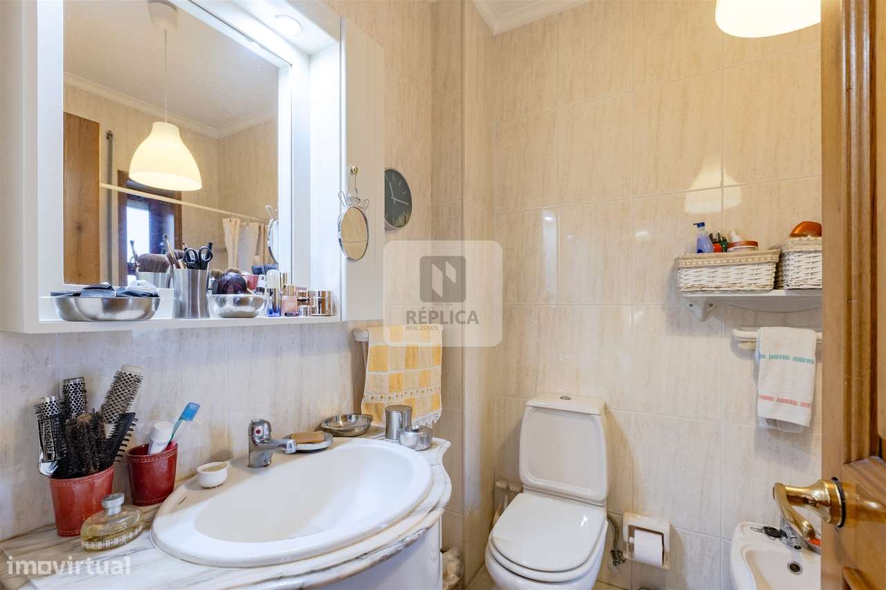 Apartamento T4 Com áreas generosas em Vilar do Paraíso-25