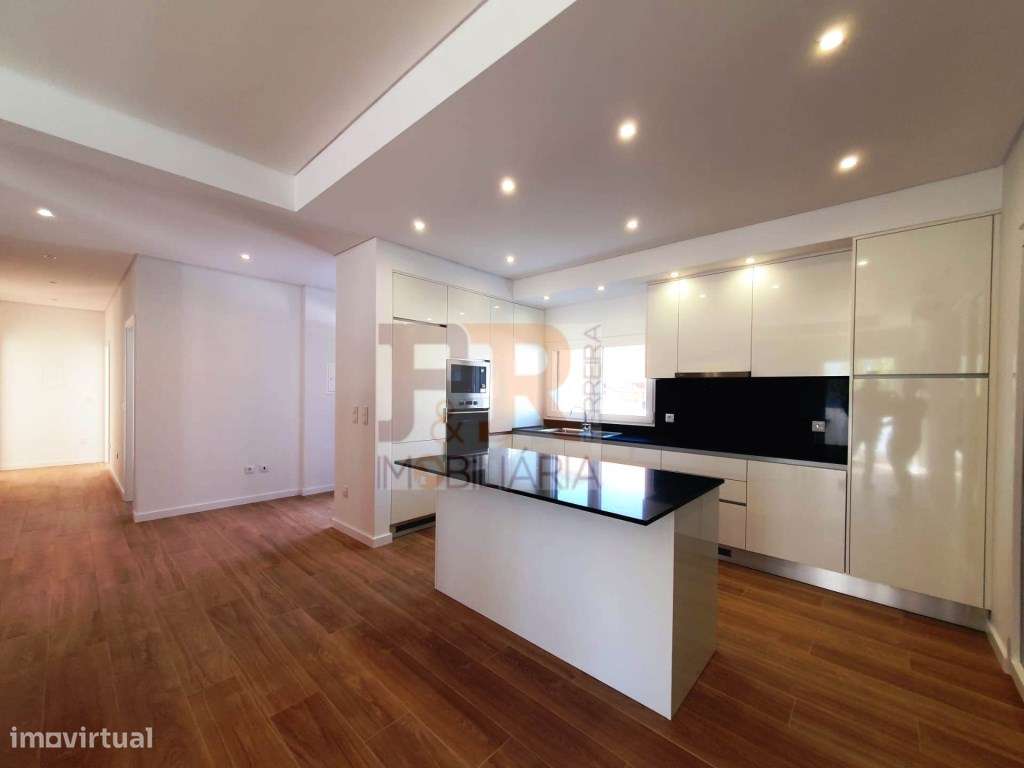 Moradia Térrea V3+1 zona privilegiada Fernão Ferro - Grande imagem: 5/23