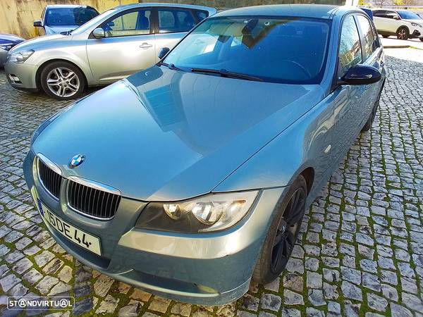 BMW 320 dA Dynamic - 5