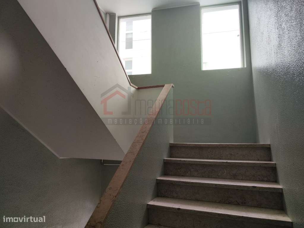 Prédio com 8 Apartamentos +1 Espaço Comercial - Grande imagem: 5/37