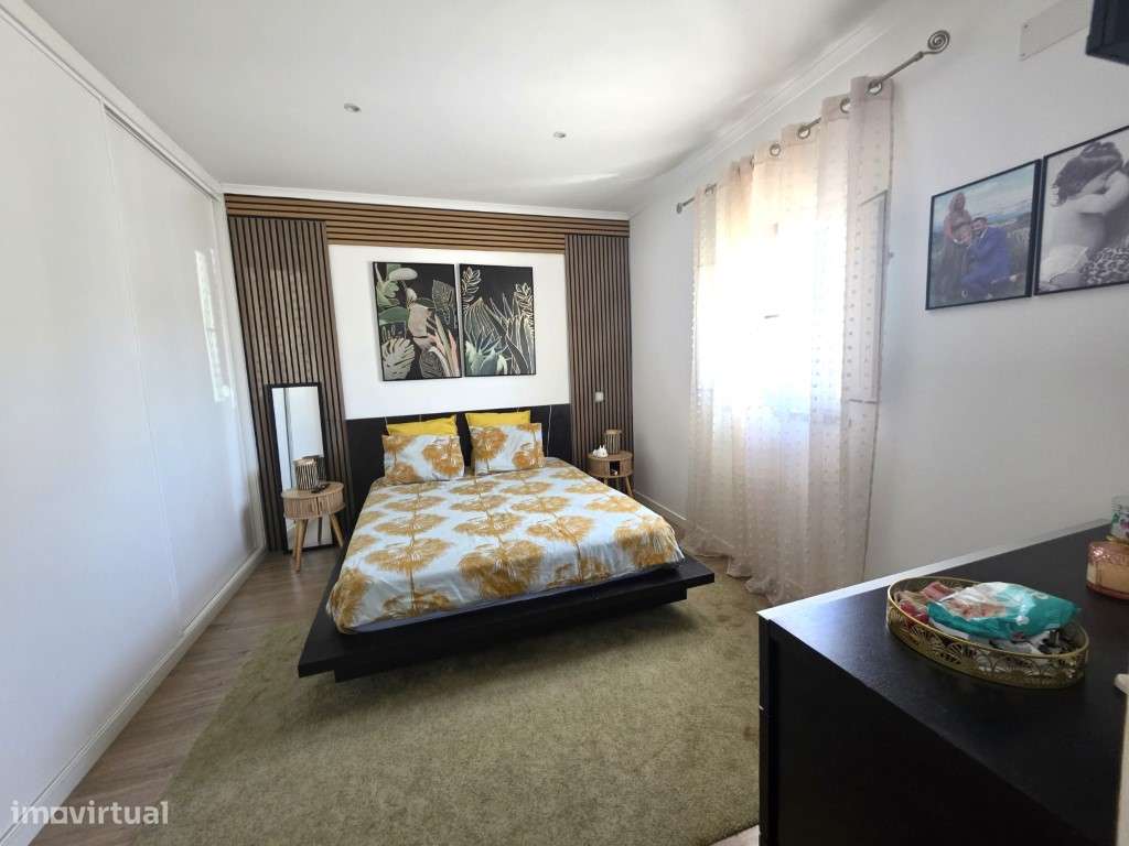 Moradia T3 com piscina inserida em lote de 1000 m2 a 6 km da praia ...-9