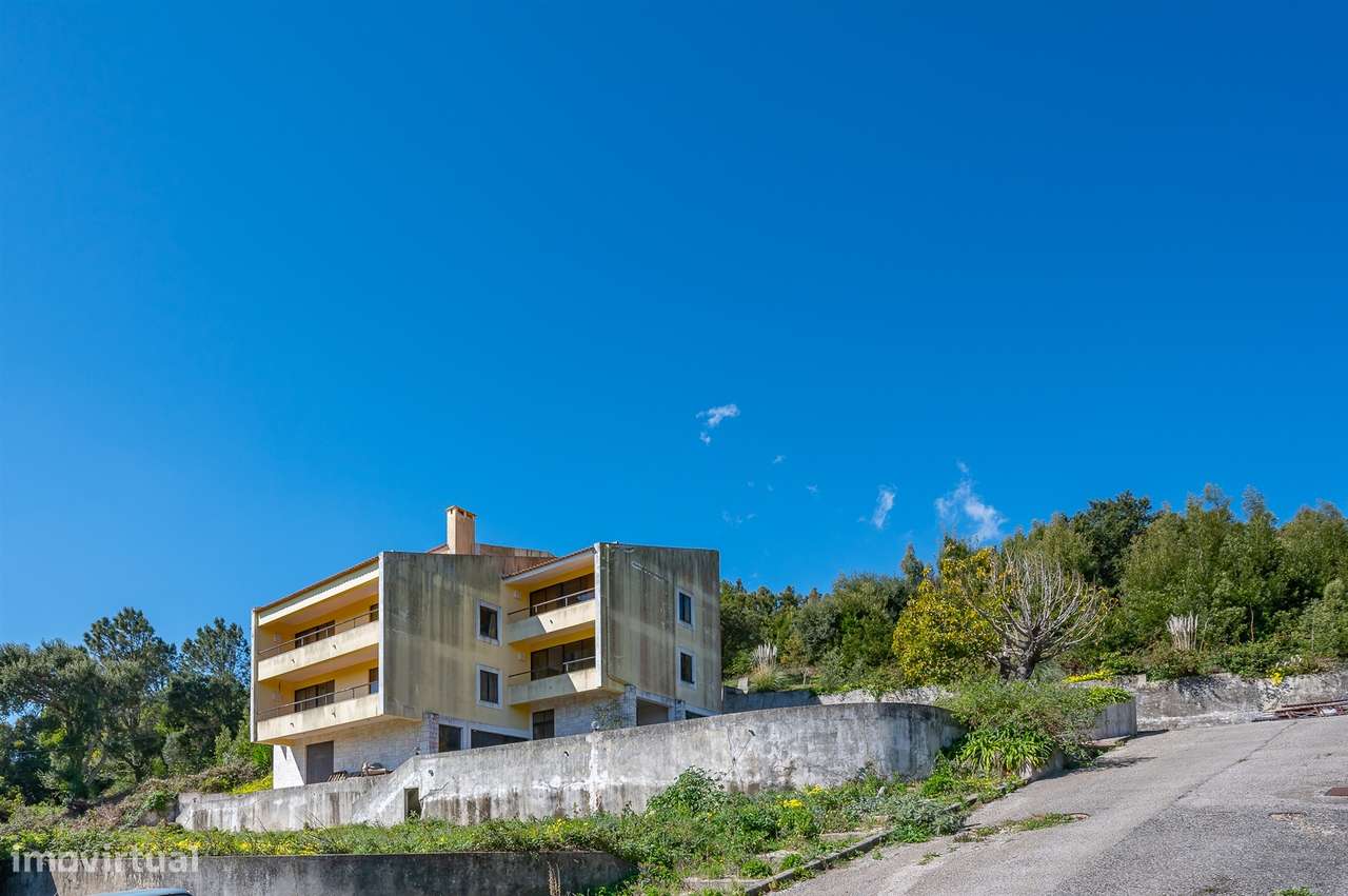 Moradia 10 assoalhadas com vista deslumbrante de Mar e de Serra.-35