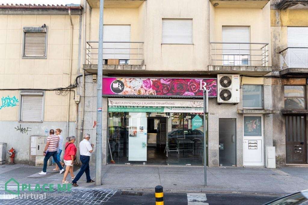 Espaço comercial com licença de comércio na Rua do Caires em Braga - Grande imagem: 3/21