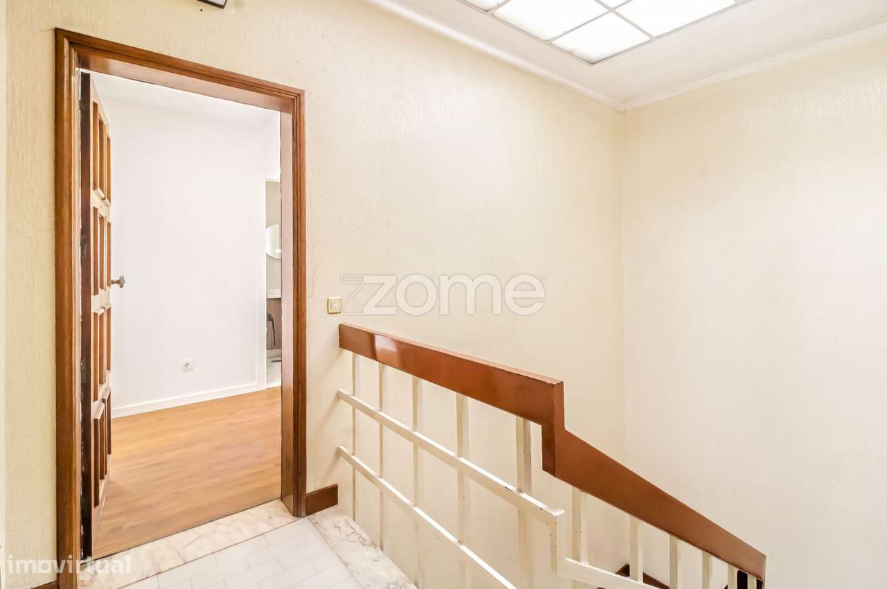 Apartamento T3 Totalmente Remodelado em São Vicente – Braga - Grande imagem: 2/42