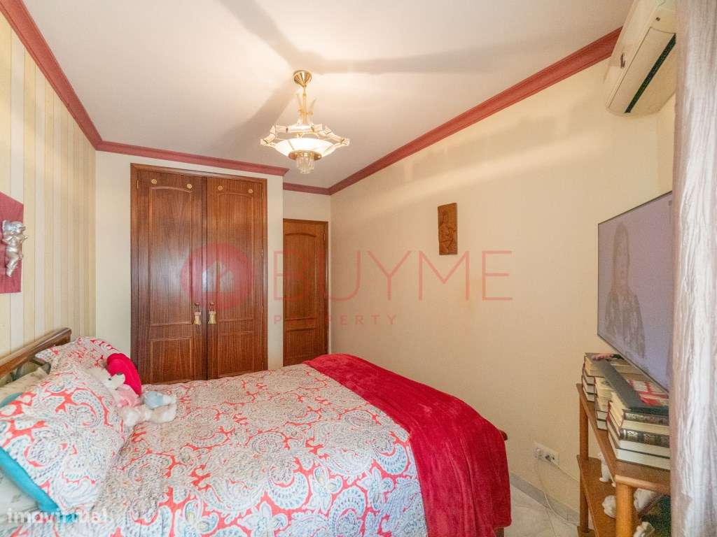 Apartamento T2 em Quarteira com Vista Mar a Poucos Passos da Praia-13