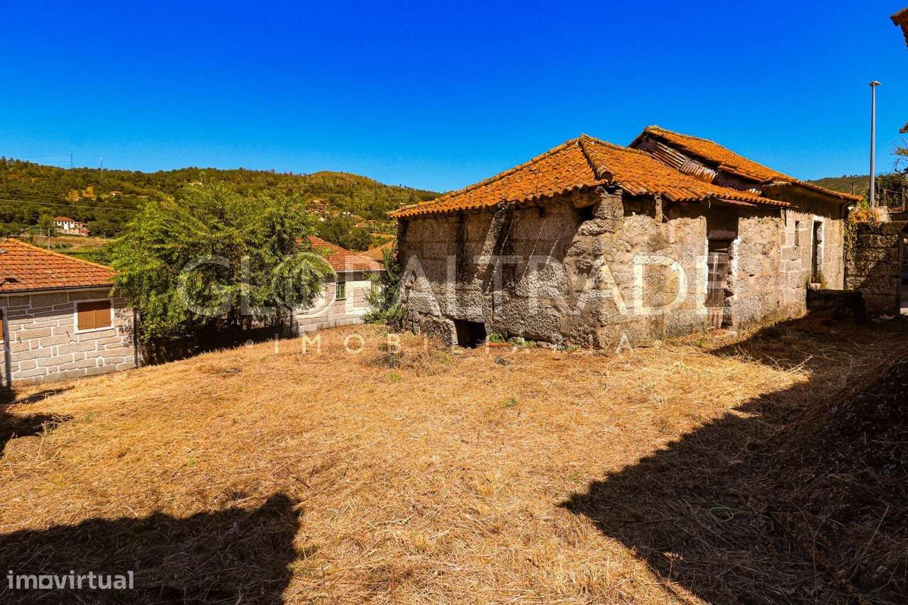 Conjunto Habitacional de 5 Moradias para Recuperar em Aboadela-29