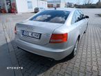 Audi A6 2.4 - 8