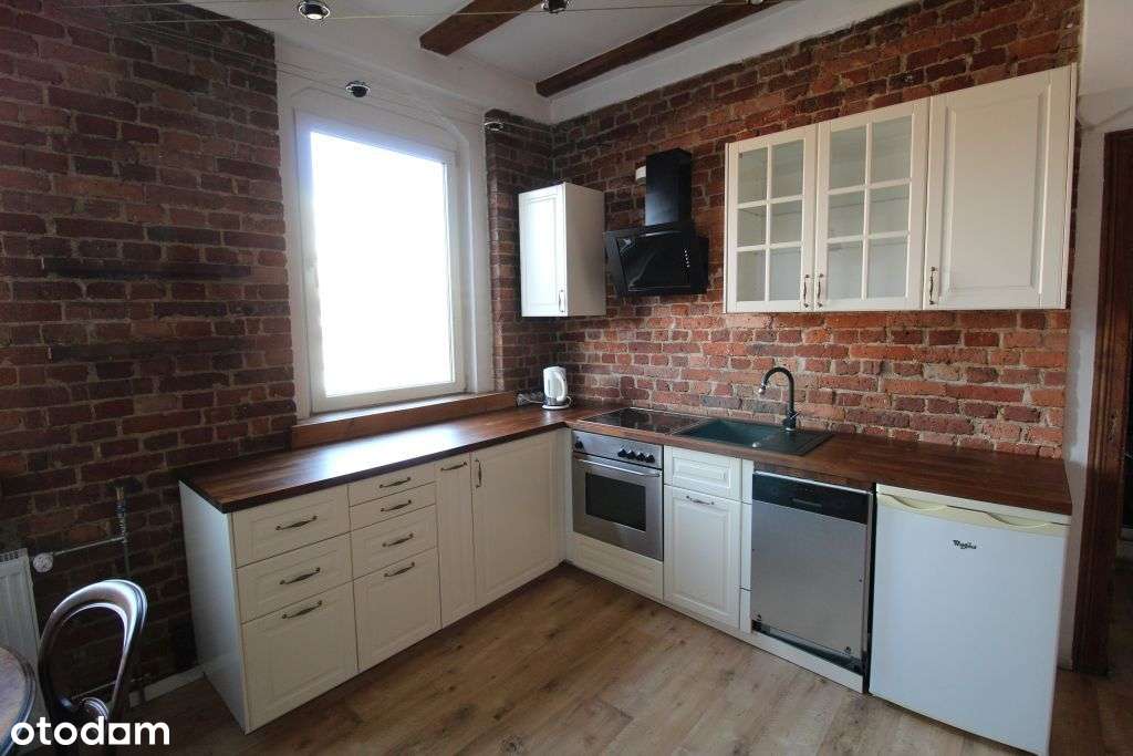 Klimatyczne, unikalne, gotowe mieszkanie w Chorzowie, CO miejskie-2