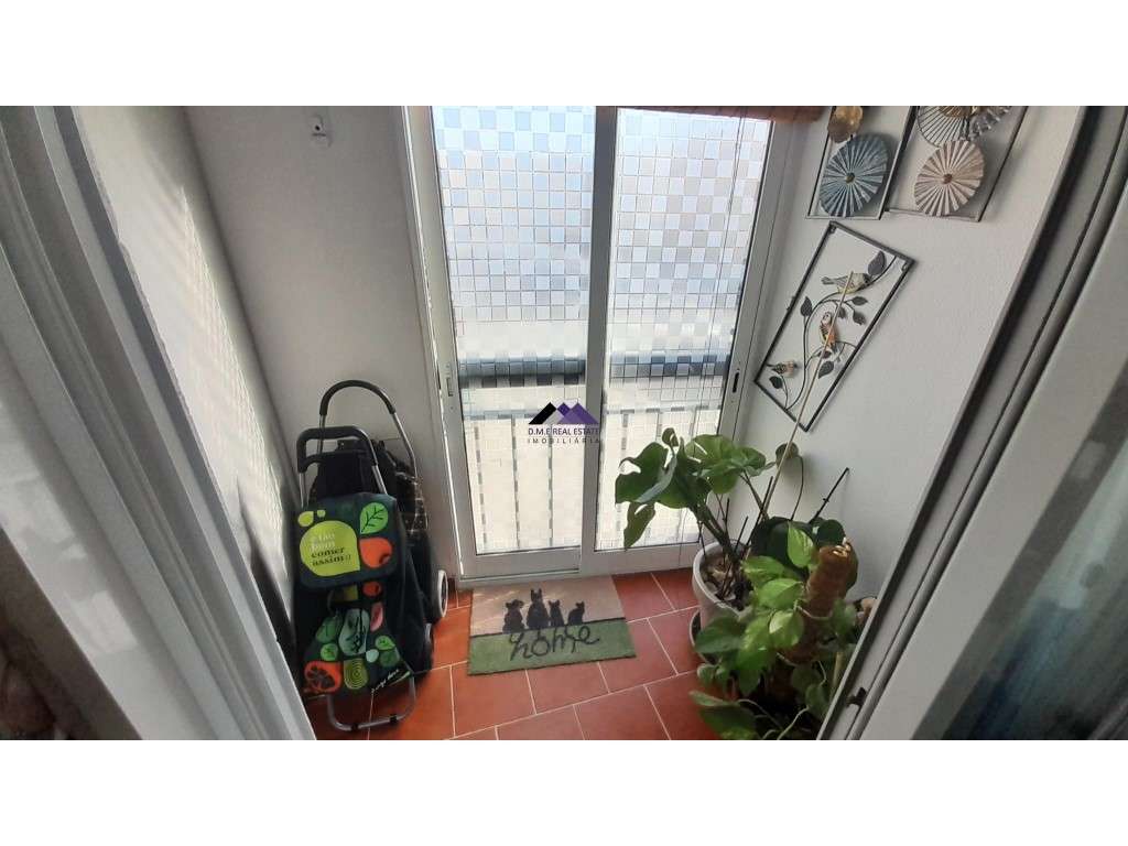 Apartamento T3 no Centro de Vila Real de Santo António-13