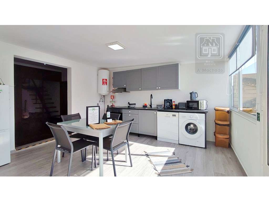 VENDA de MORADIA - VIVENDA com alojamento local e piscina - Fenais ...-53